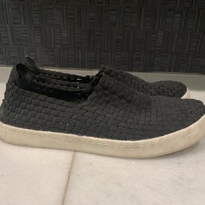 Steve Madden Black Shoe